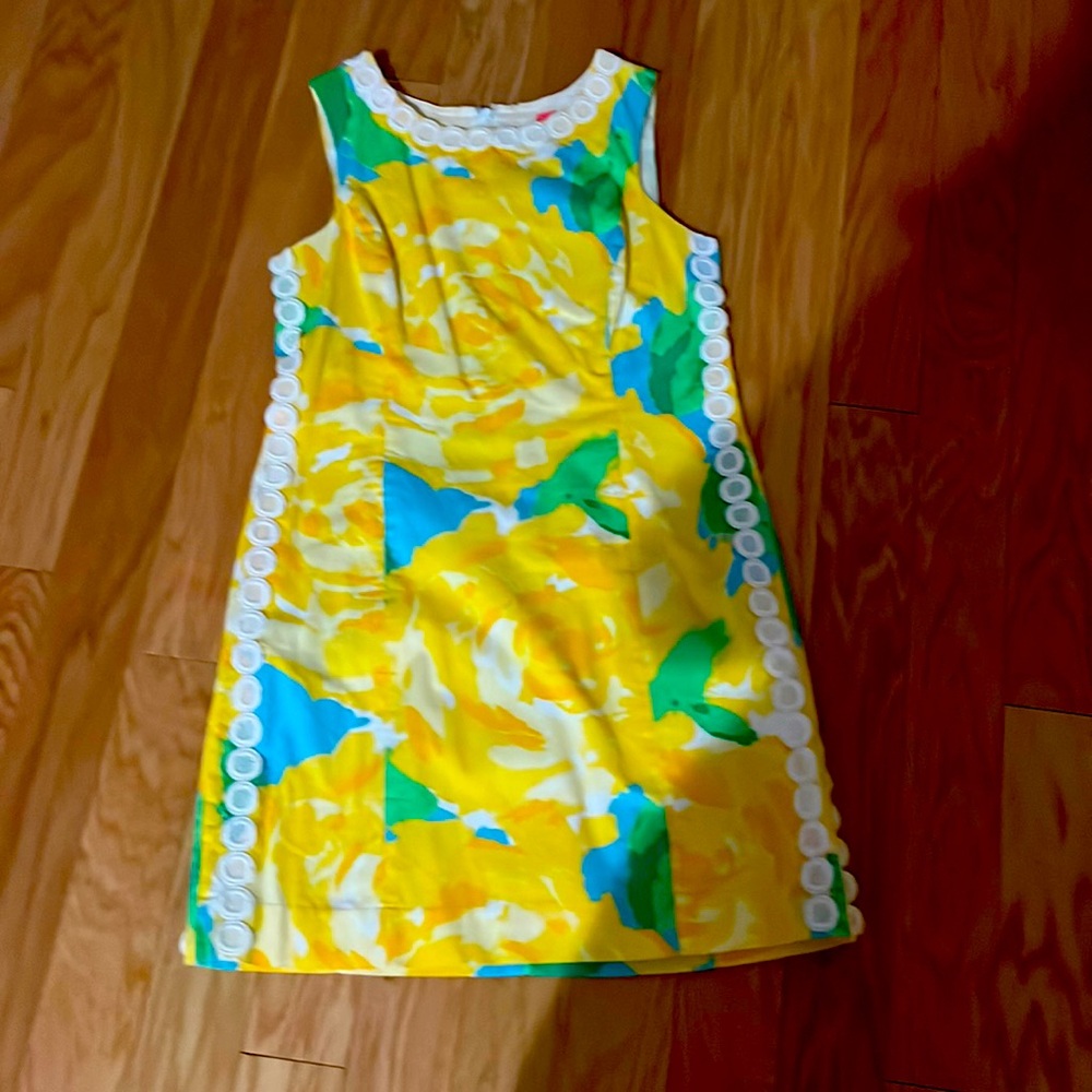 VGUC Lilly Pulitzer shift-dry cleaned only!